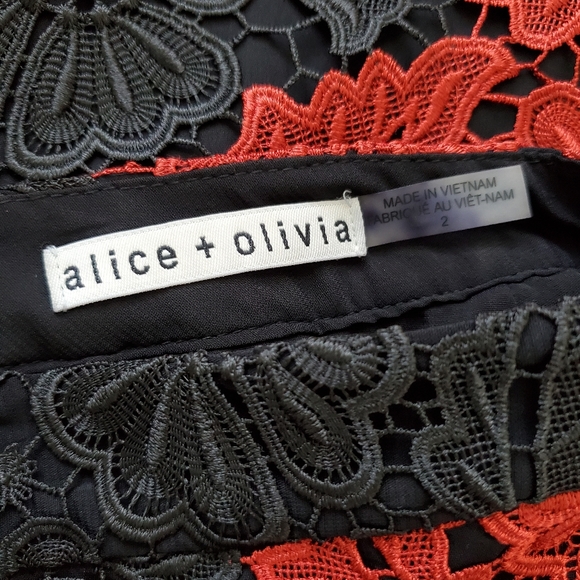 NWOT Alice + Olivia Farrel Guipure Lace Skirt - Picture 6 of 13